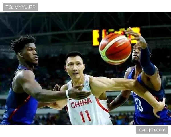 扣篮干扰规则是什么意思？解析NBA与FIBA判罚标准差异